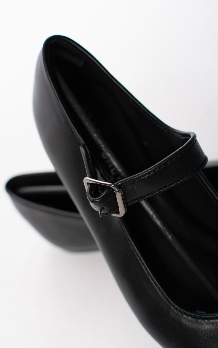 Joanne Strap Loafer | Black