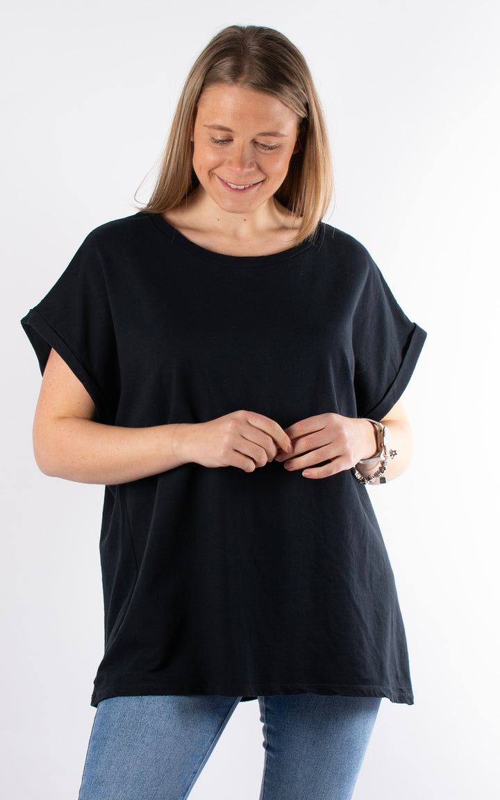 Khloe T-Shirt | Black