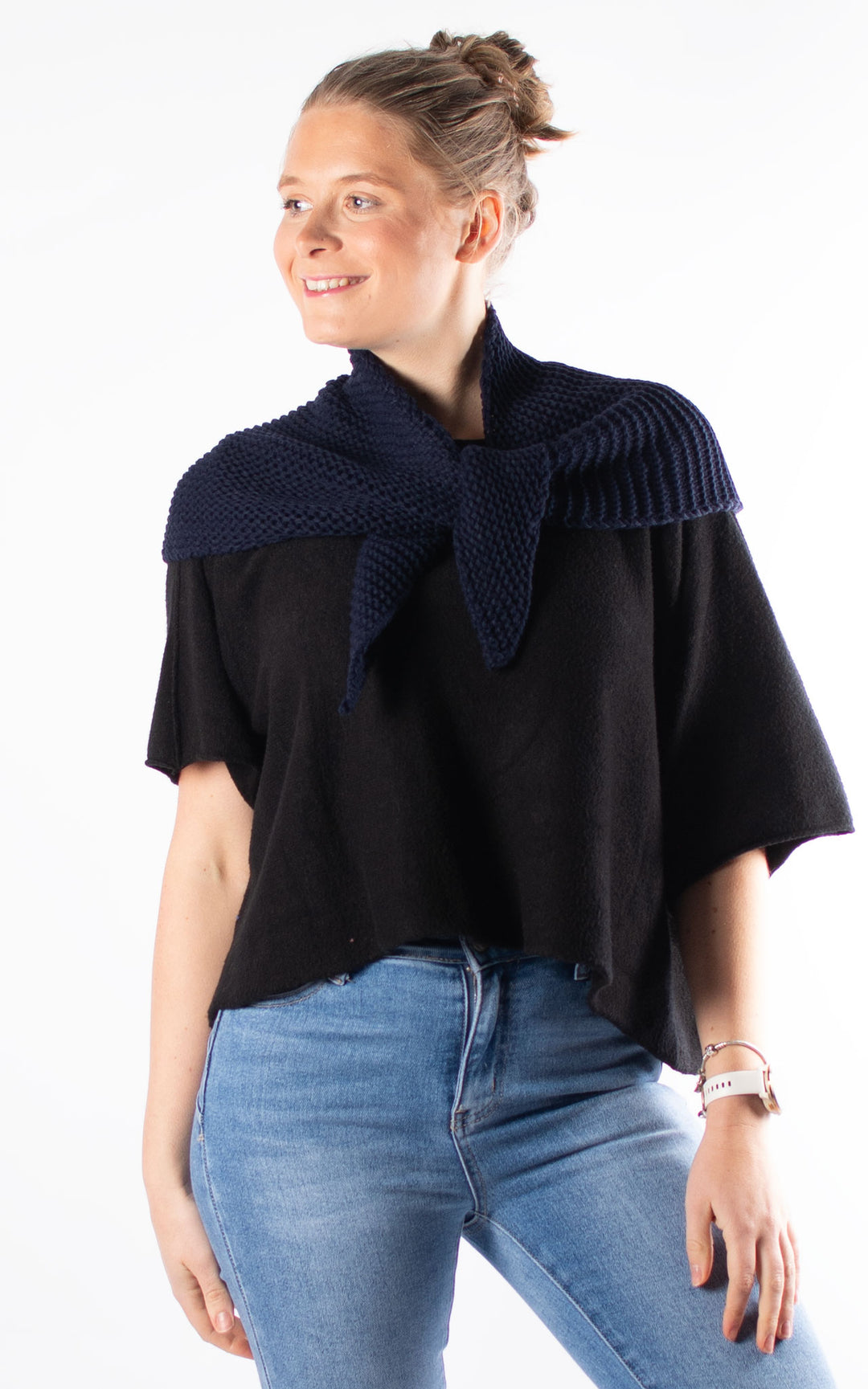 Knitted Triangle Scarf | Navy