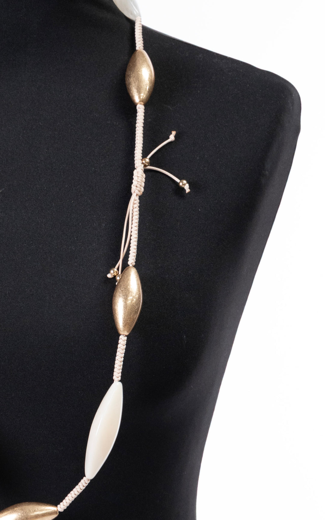 Laila Necklace | Ivory&Gold