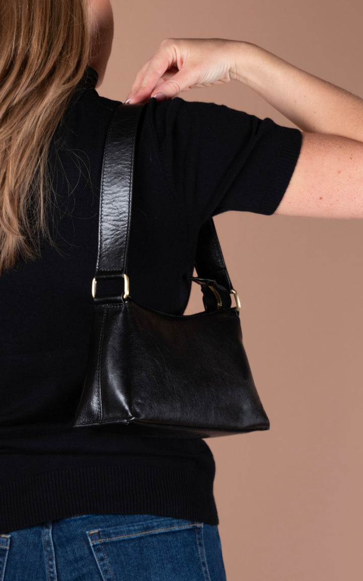 Leather Shoulder Bag | Black