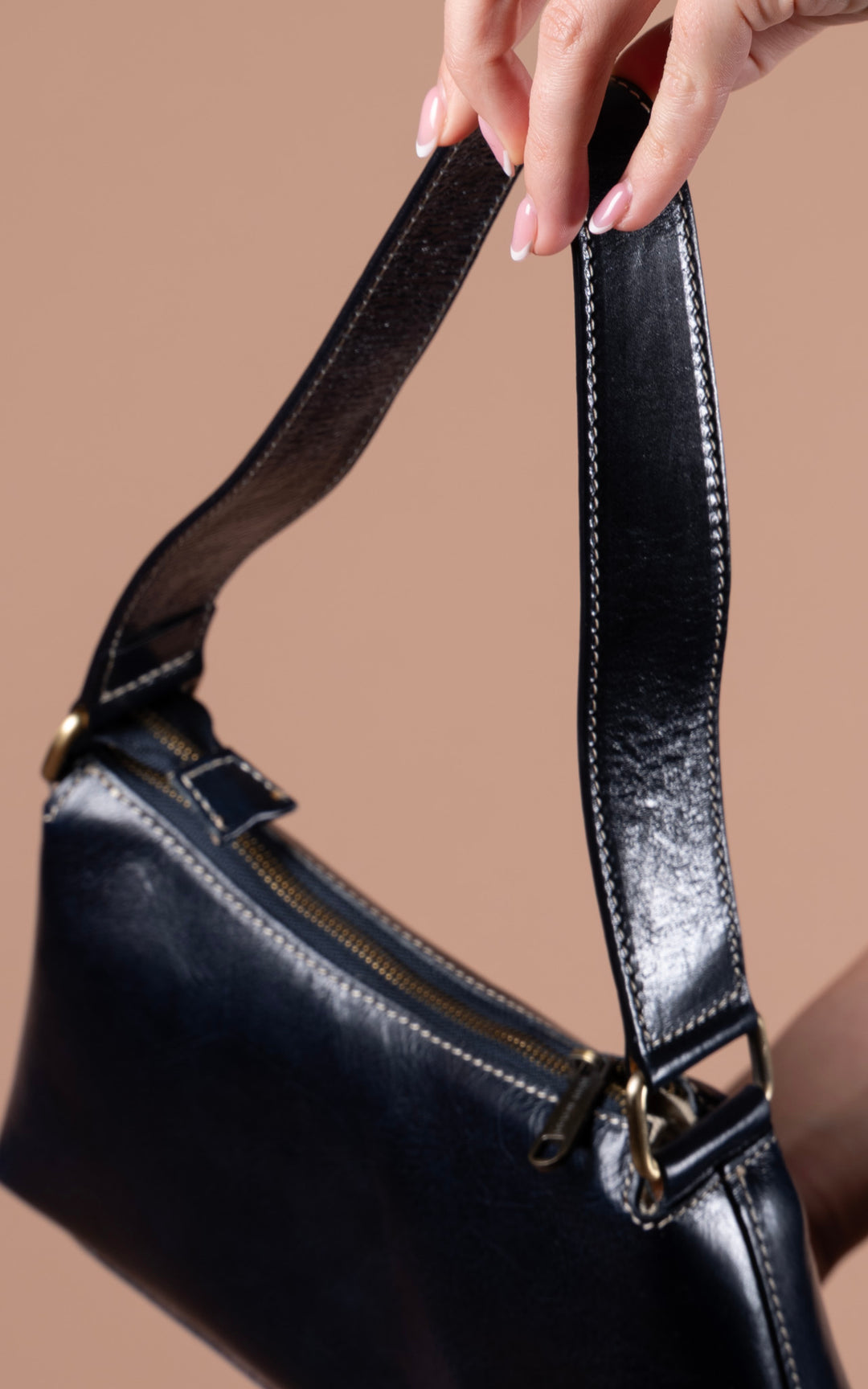 Leather Shoulder Bag | Navy