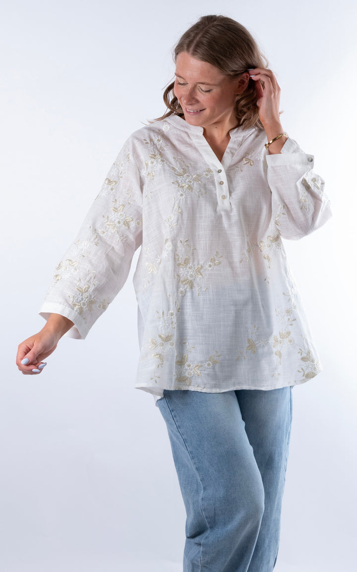 Petunia Embroided V-Neck Top | White