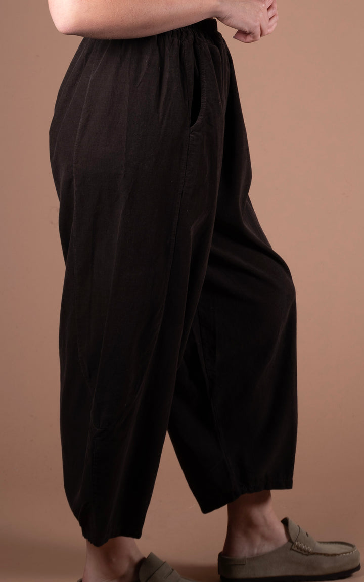 Lucia Cord Barrel Leg Trouser | Chocolate