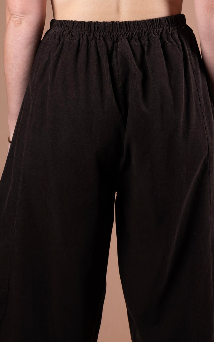 Lucia Cord Barrel Leg Trouser | Chocolate