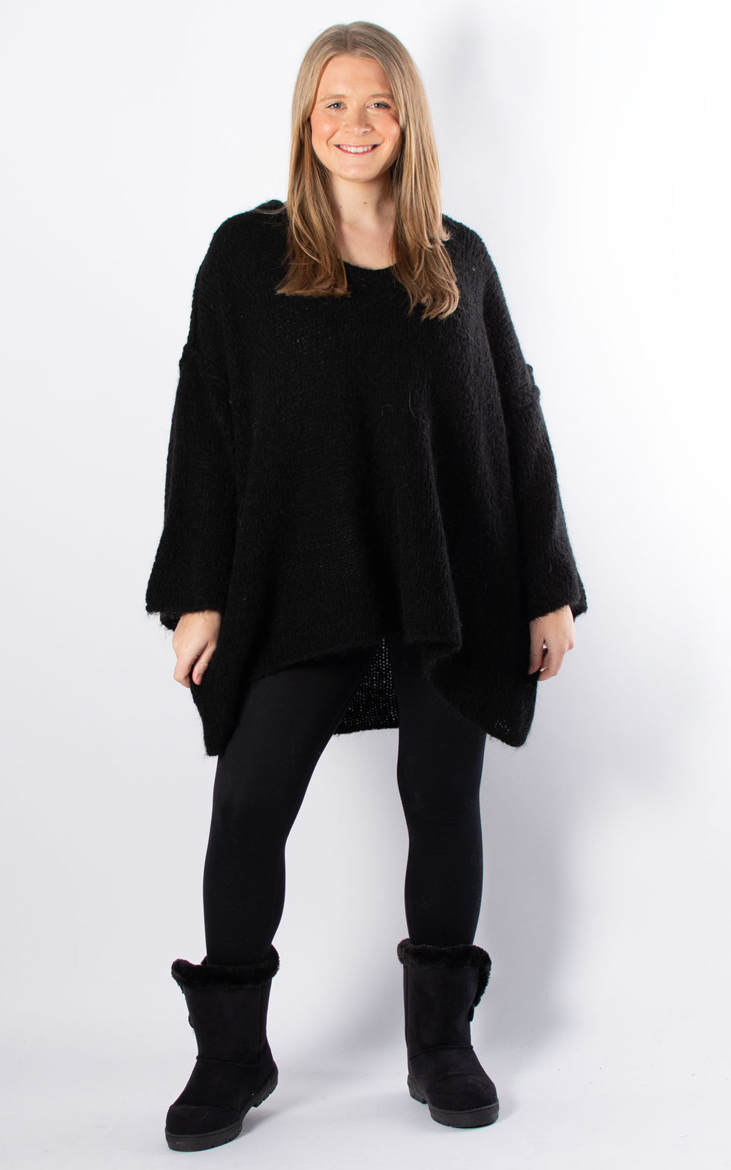 Luna V-neck Jumper | Black