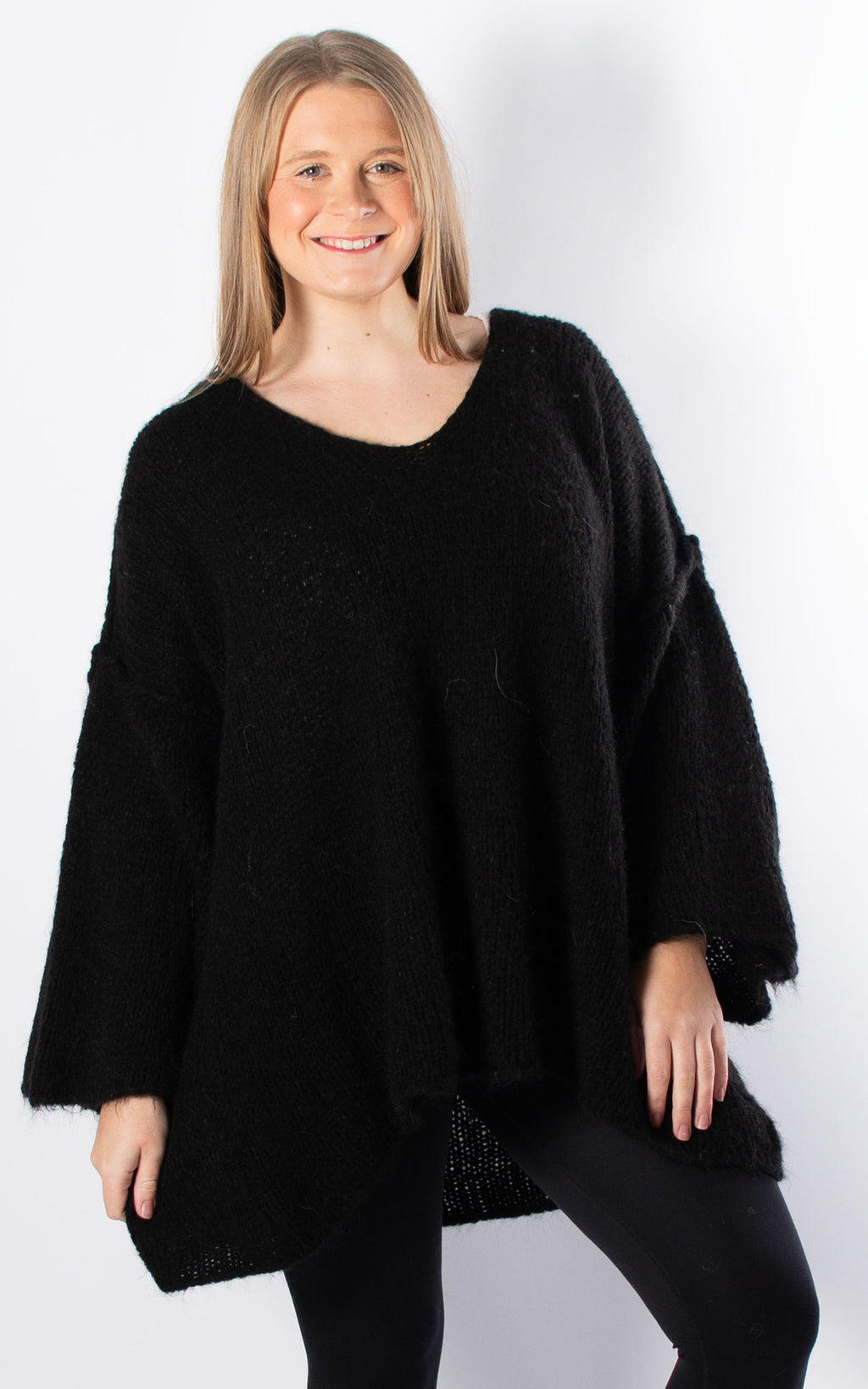 Luna V-neck Jumper | Black