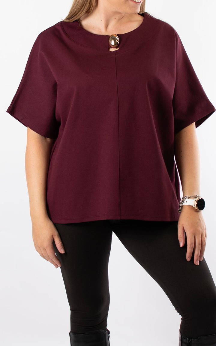 Lynn Top | Wine