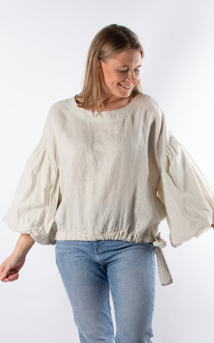 Maisie Balloon Sleeve T | Beige