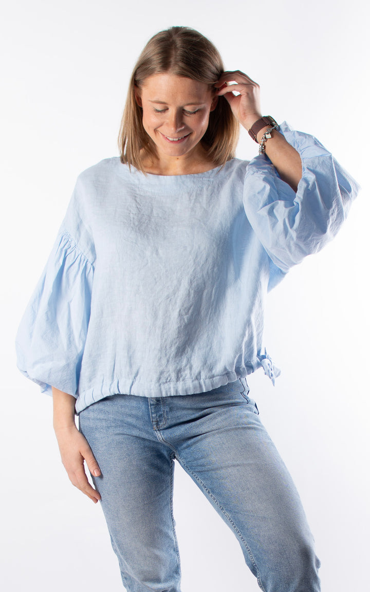 Maisie Balloon Sleeve T | Blue