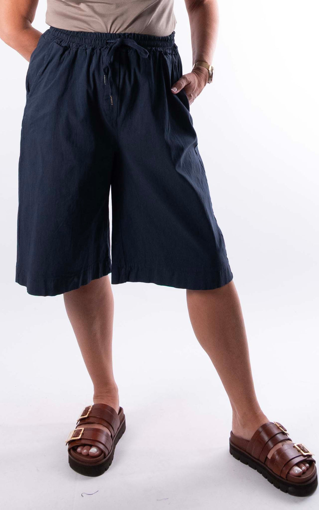 Malia Bermuda Shorts| Navy