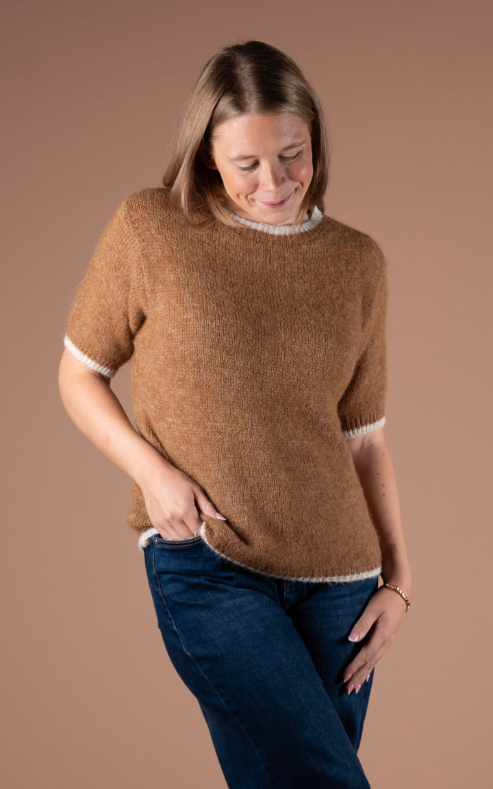 Maple Contrast Knit | Gold