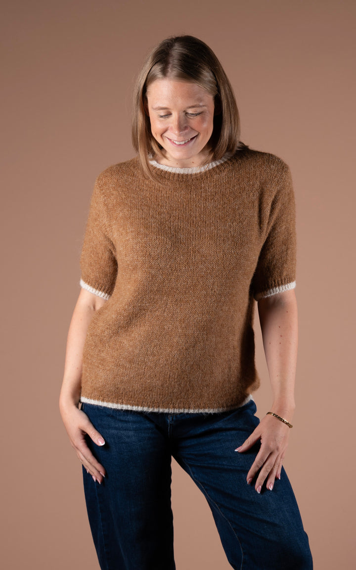 Maple Contrast Knit | Gold
