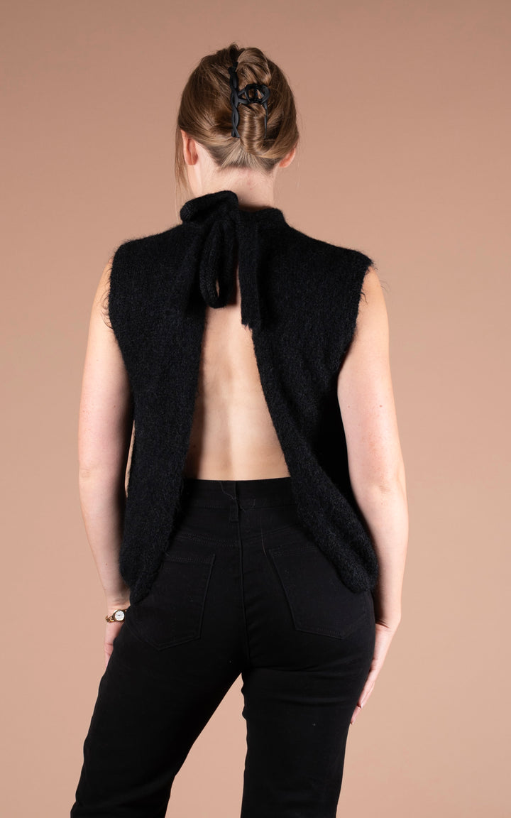 Maren Tie Back Vest | Black