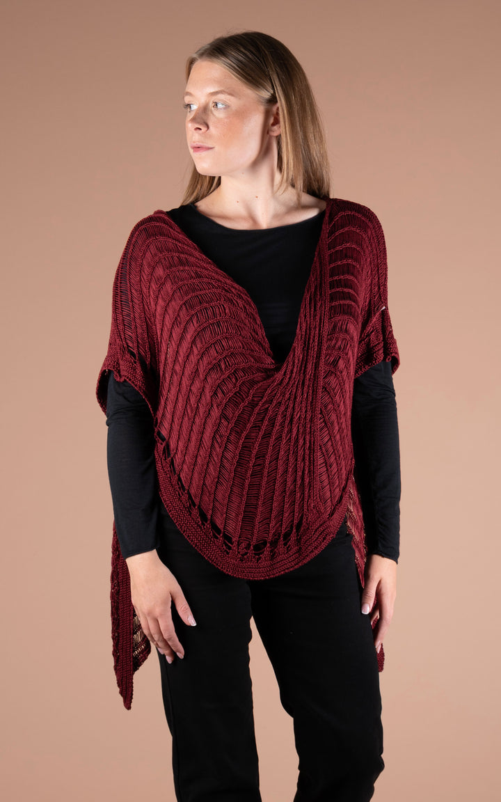 Margot Crochet Top | Burgundy