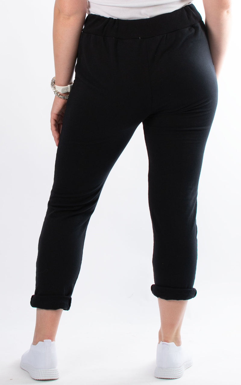 Nora Essential Jogger | Black