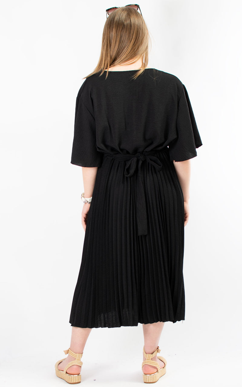 Oprah Pleated Wrap Dress | Black