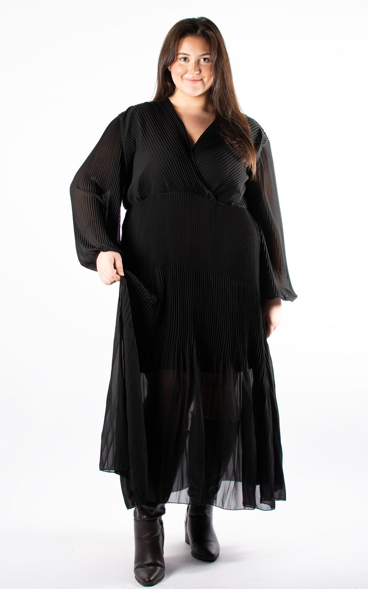 Oprah Wrap Dress | Black