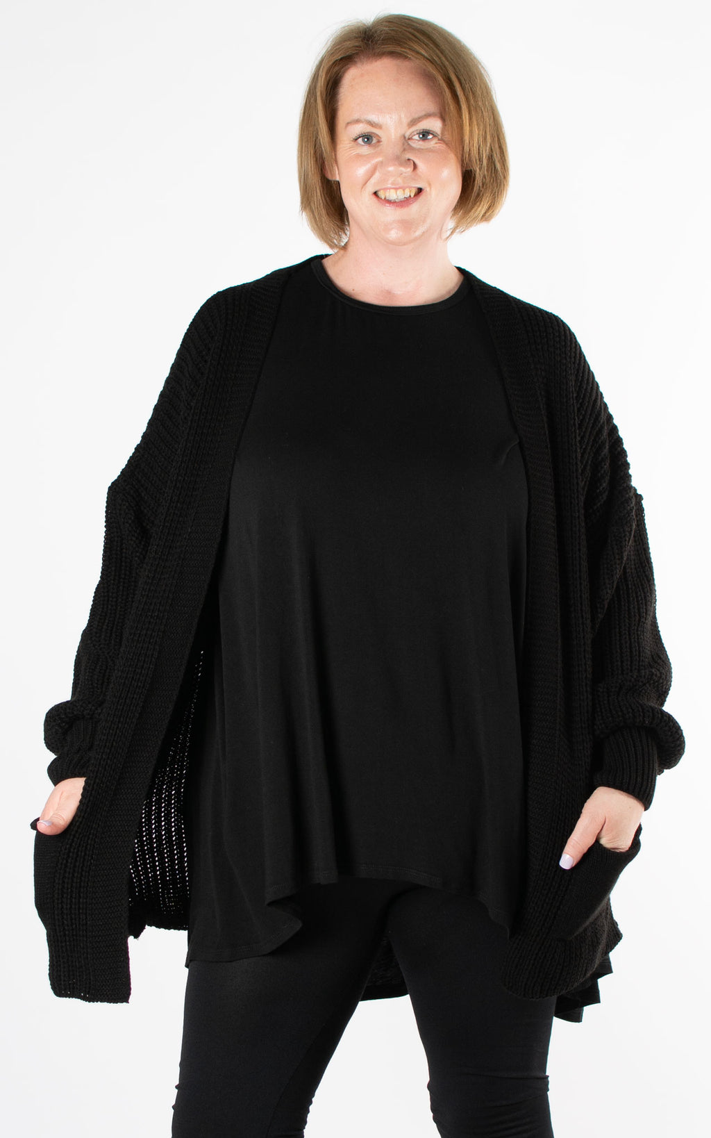 Ottie Cardigan | Short | Black
