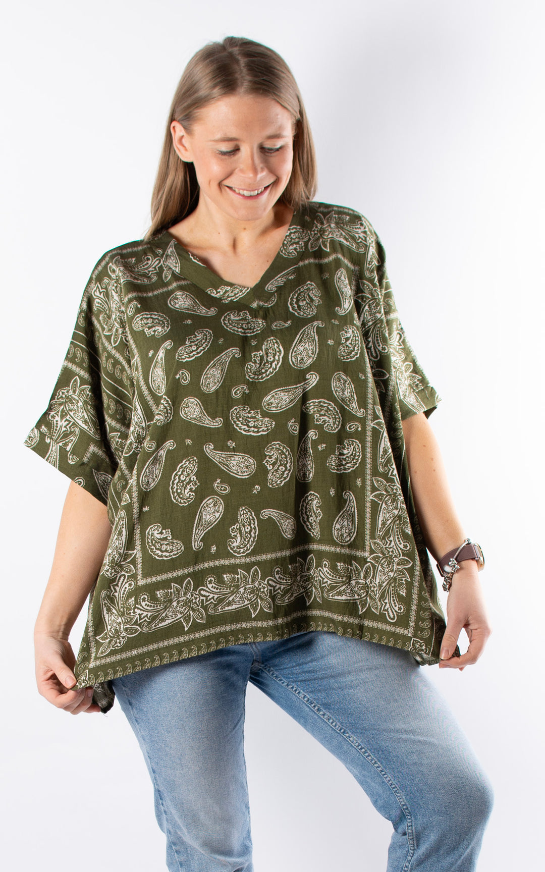 Palma Paisley V-Neck T | Green