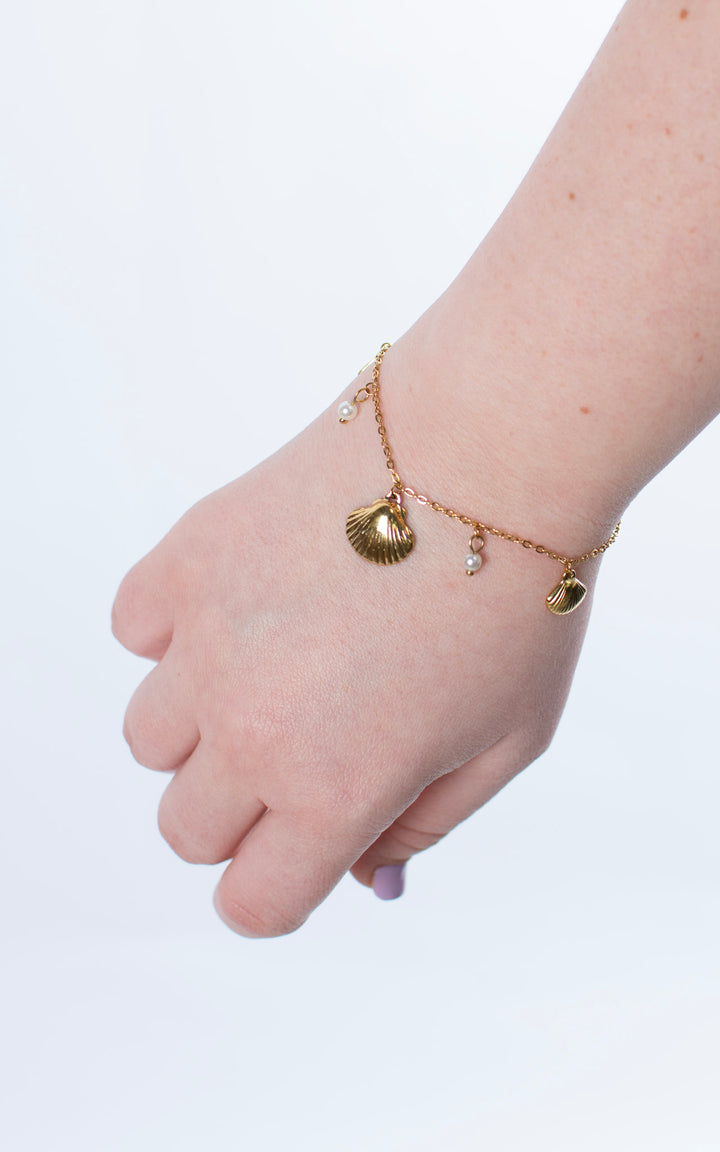 Seashell | Bracelet | Gold
