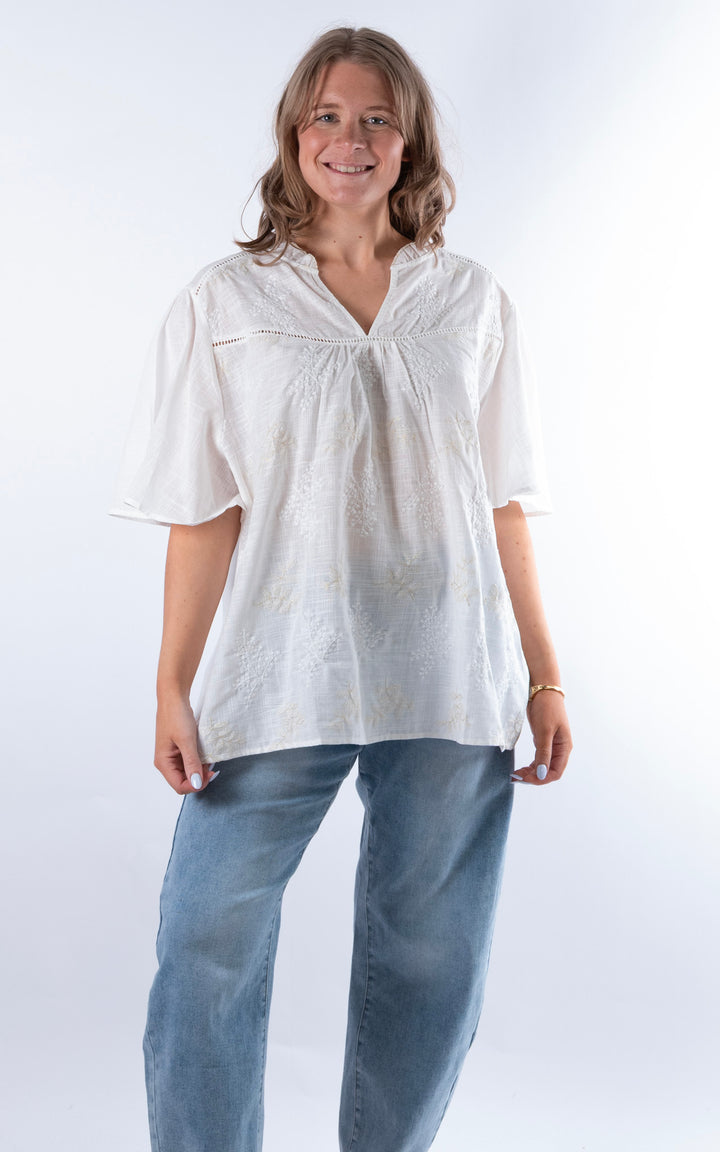 Linnea Embroidered Top | White