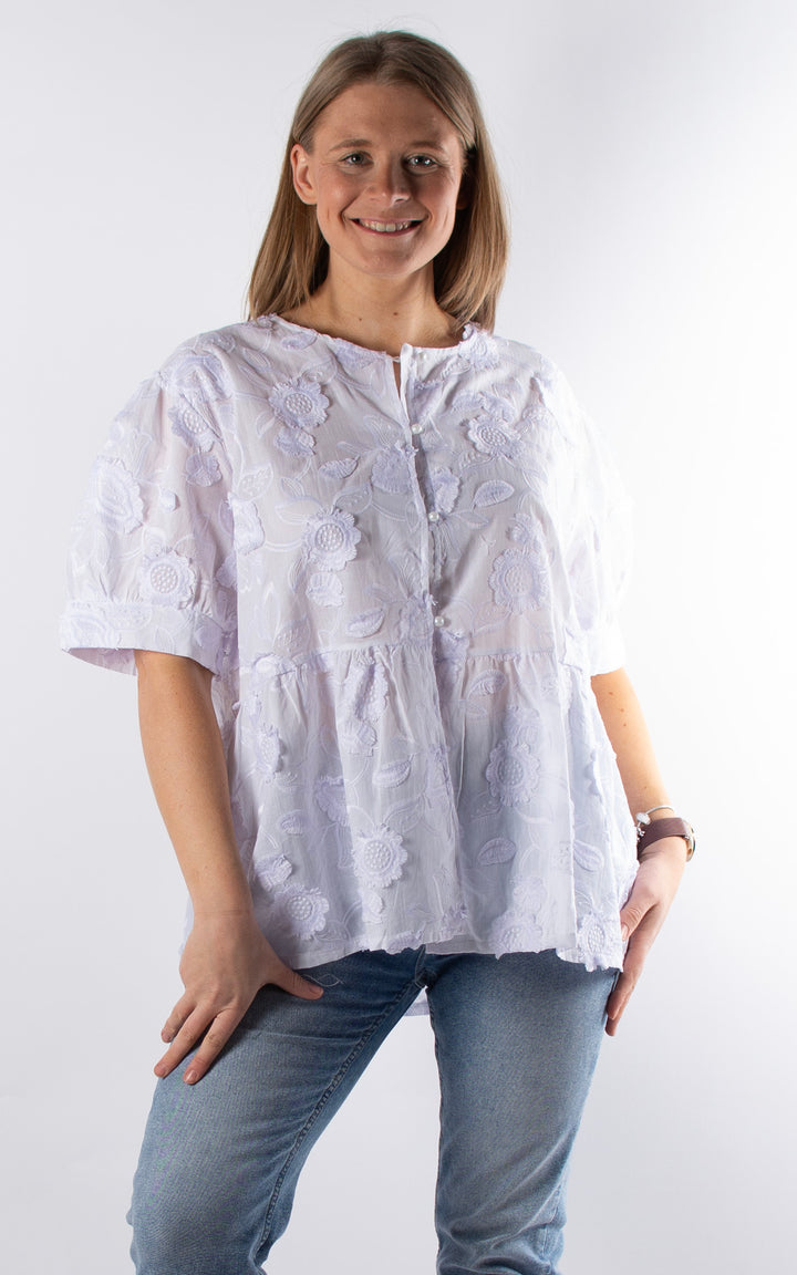 Phoebe Button Pearl T | White