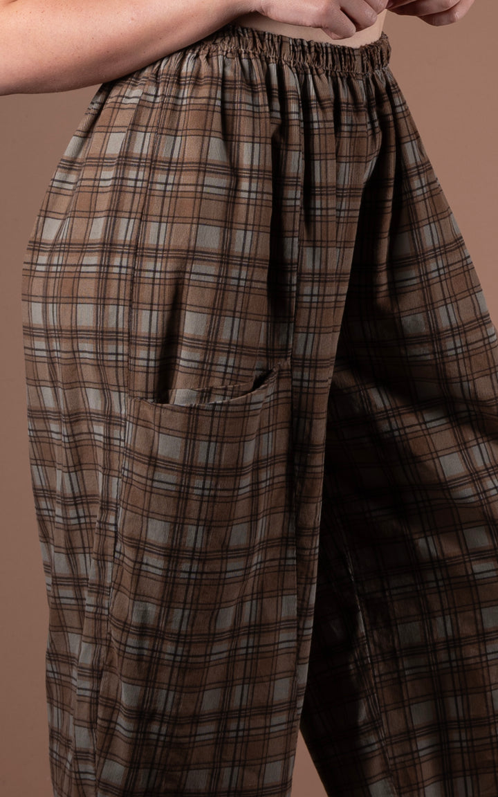 Plaid Cord Barrel Leg Trouser | Camel