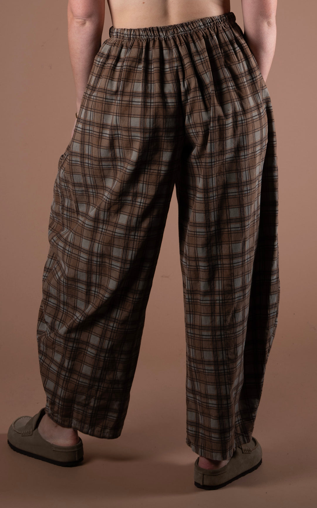 Plaid Cord Barrel Leg Trouser | Camel