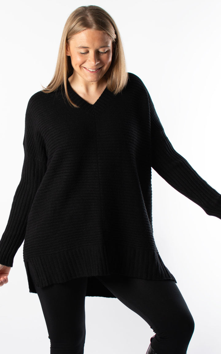 Ribbed V-neck | Black