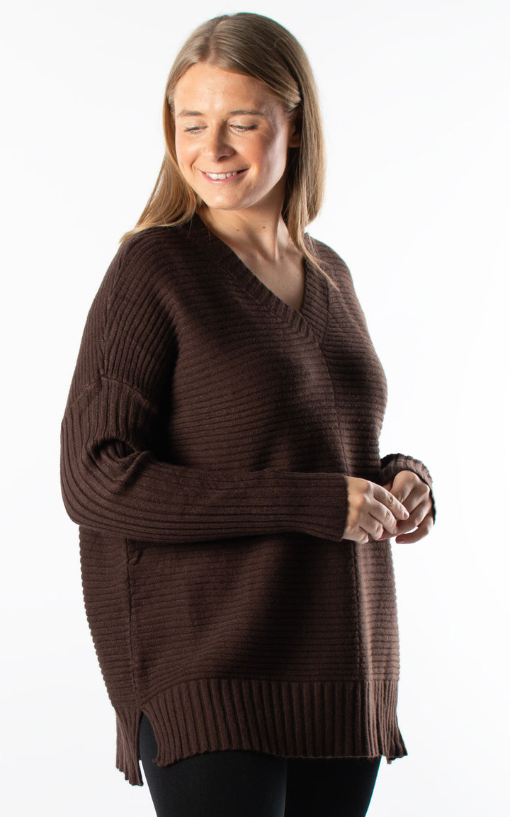 Ribbed V-neck | Chocolate
