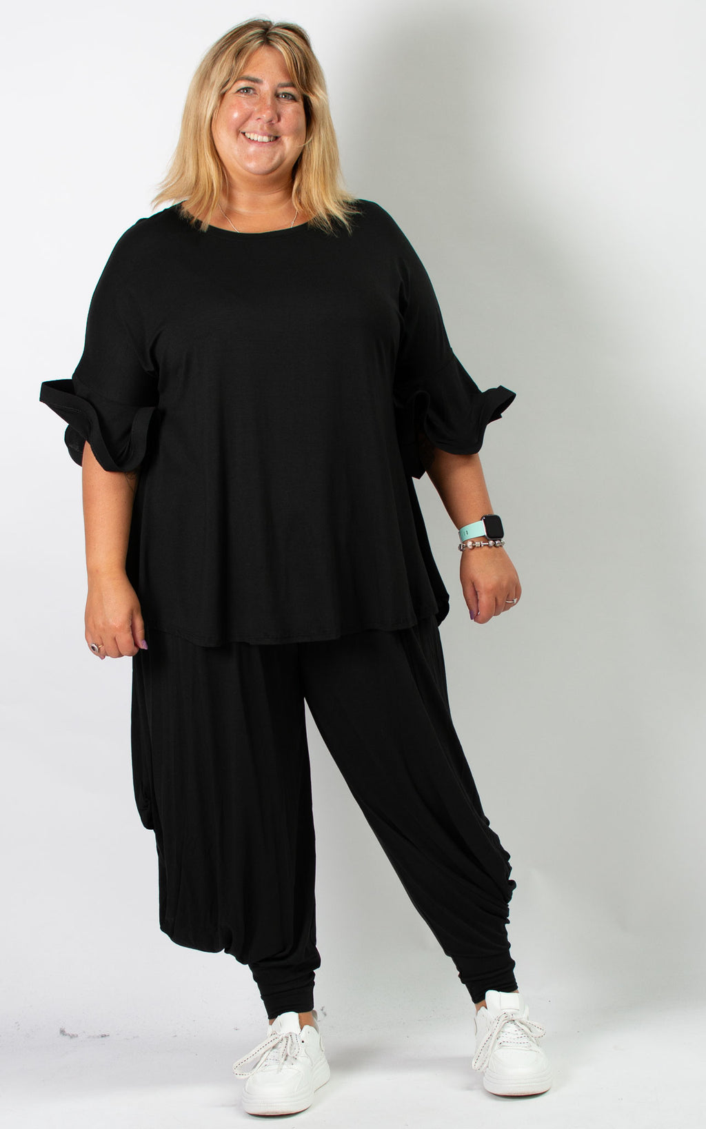 Roxanne Bell Sleeve | Black