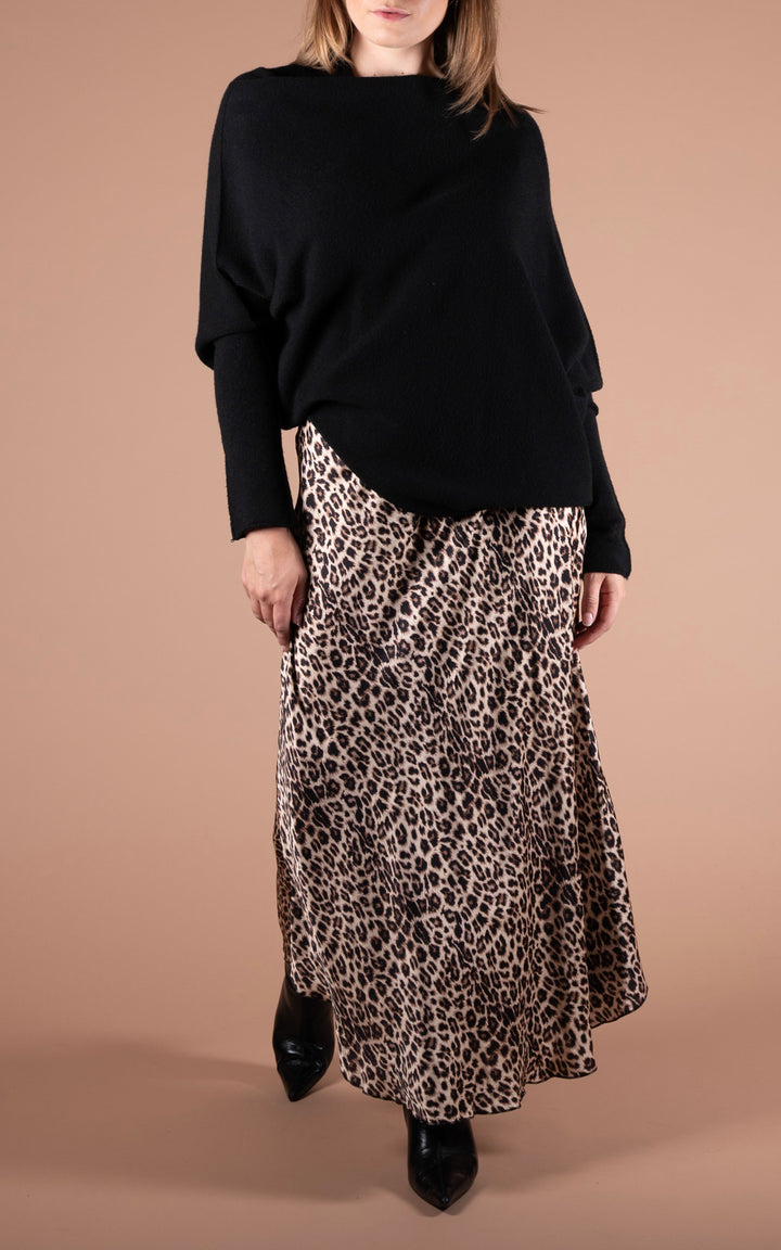 Saffron Asymmetric Jumper | Black