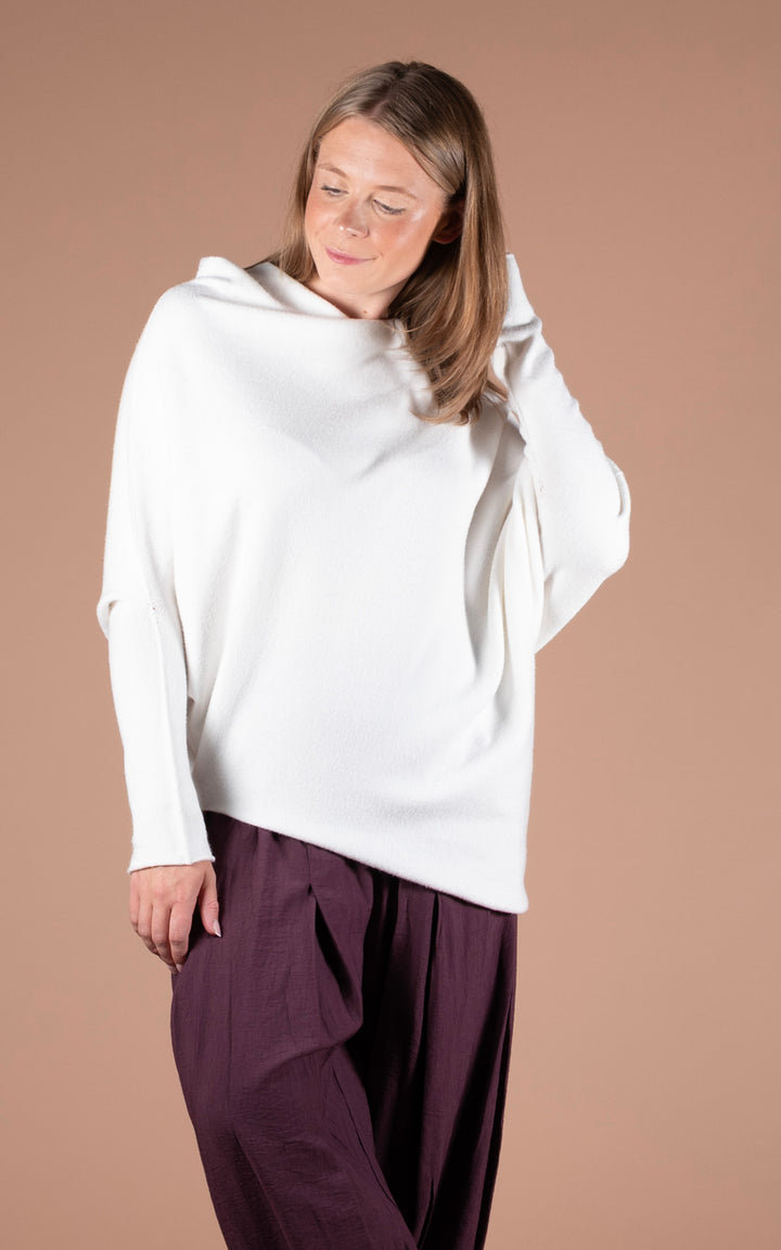 Saffron Asymmetric Jumper | White