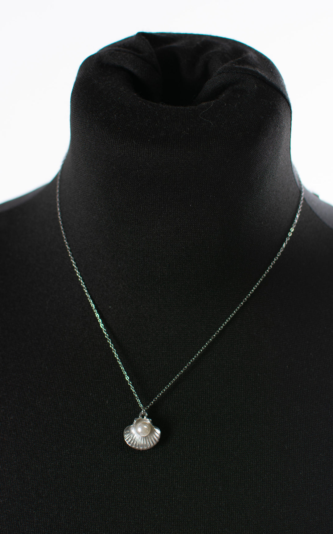 Pearl Seashell Necklace | Necklace | Silver