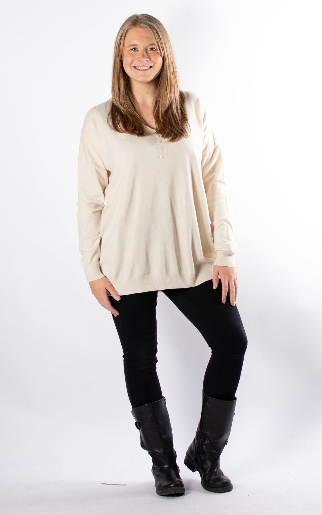 Simone Button V-neck | Beige