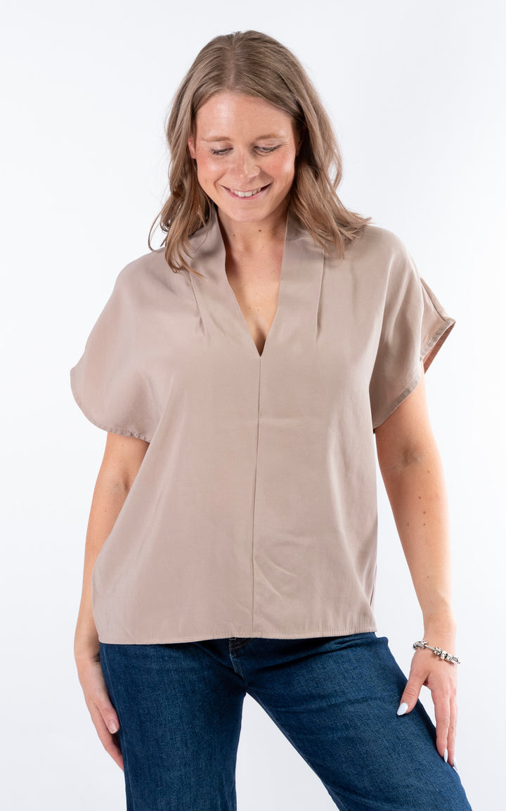 Sonoran V-Neck Top | Taupe