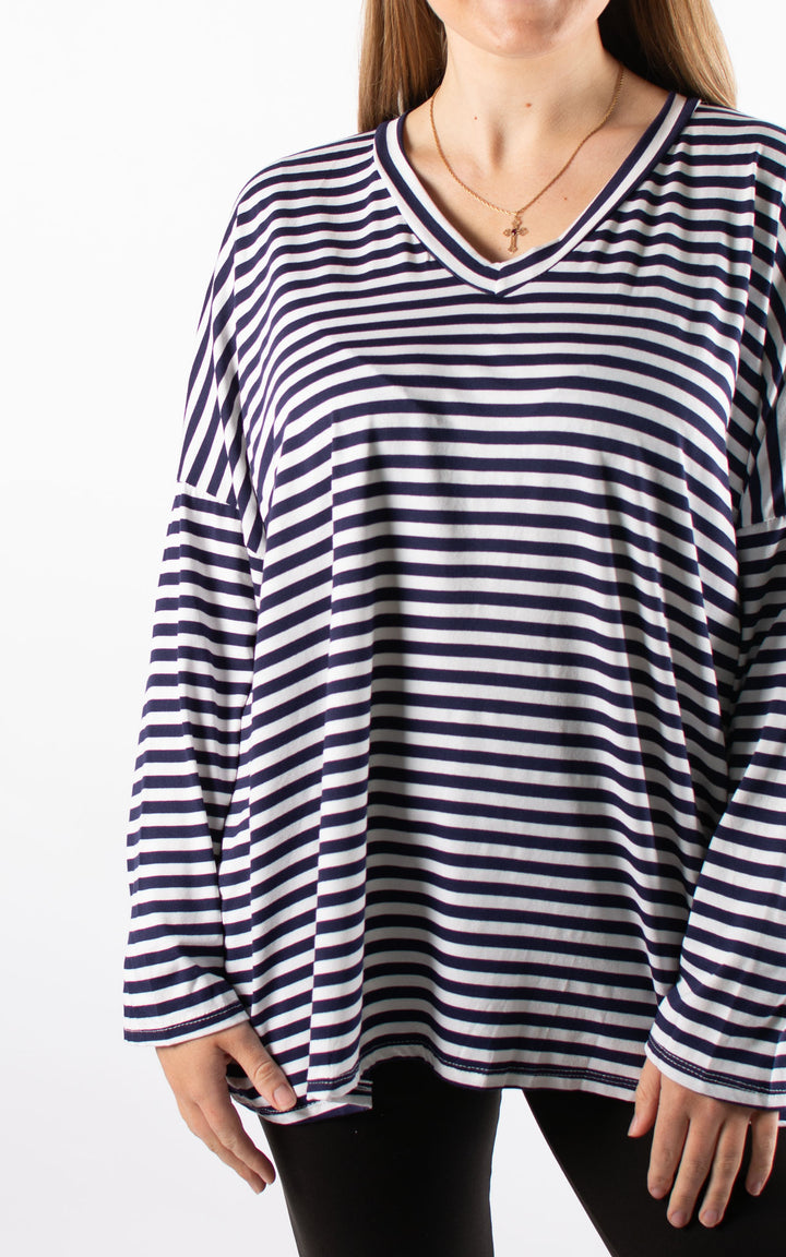 Striped V-neck | Navy