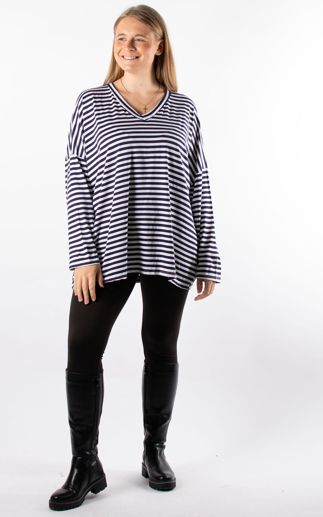 Striped V-neck | Navy