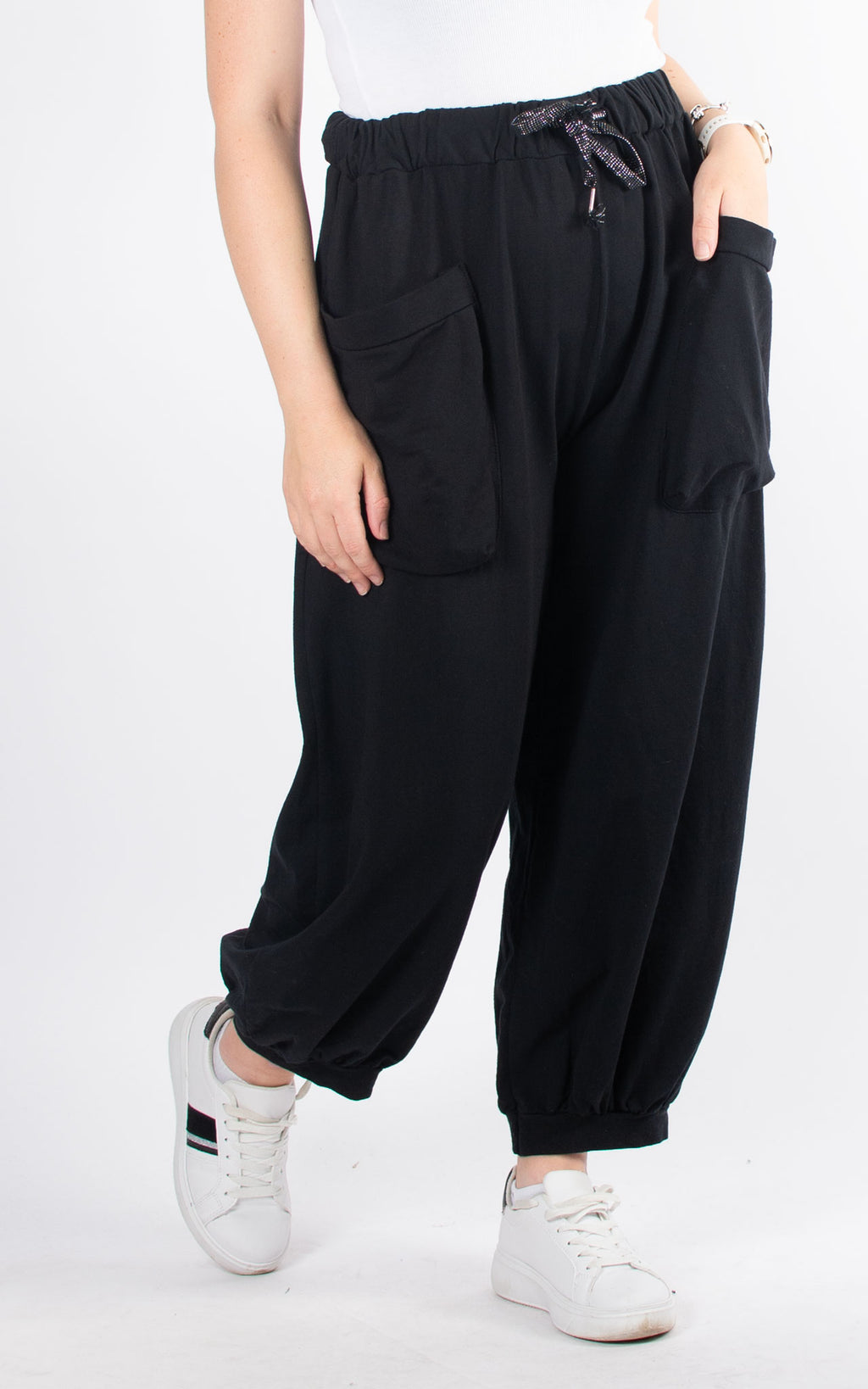 Sydney Cuffed Ankle Jogger | Black
