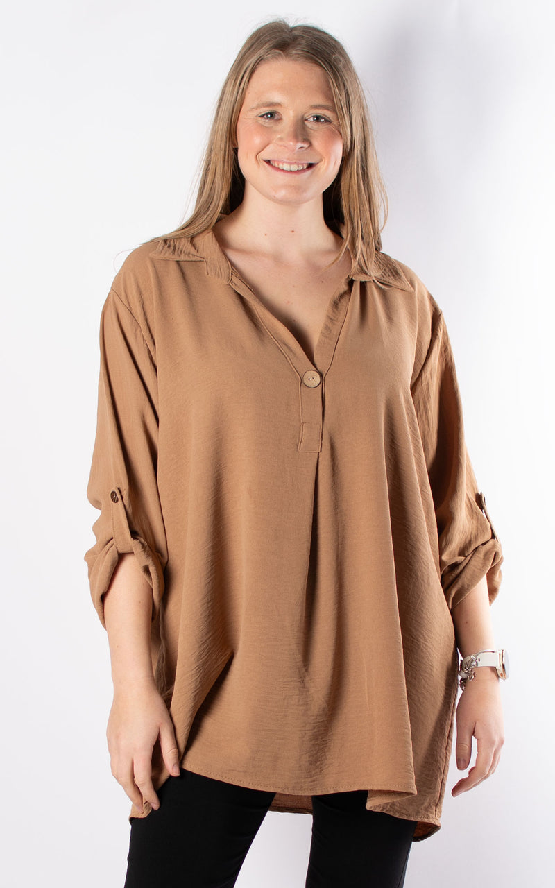 Tilly Button V-neck | Camel