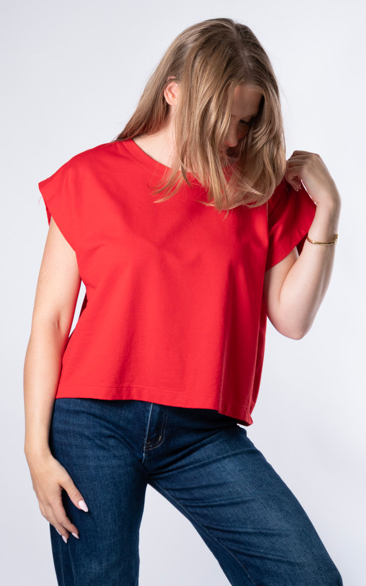 Tori T | Red