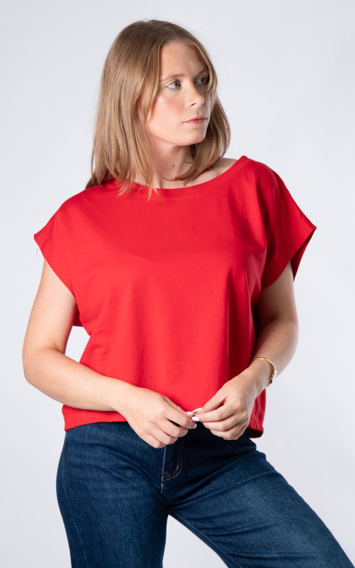 Tori T | Red