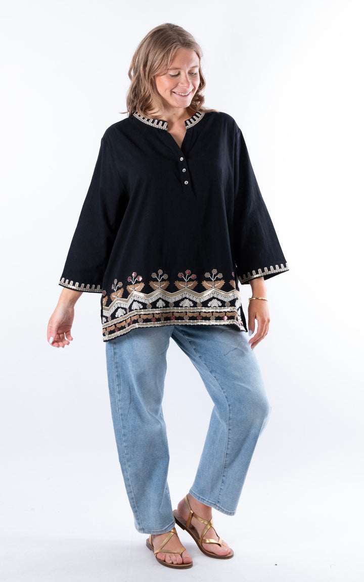 Tulia Button V-Neck Top | Black