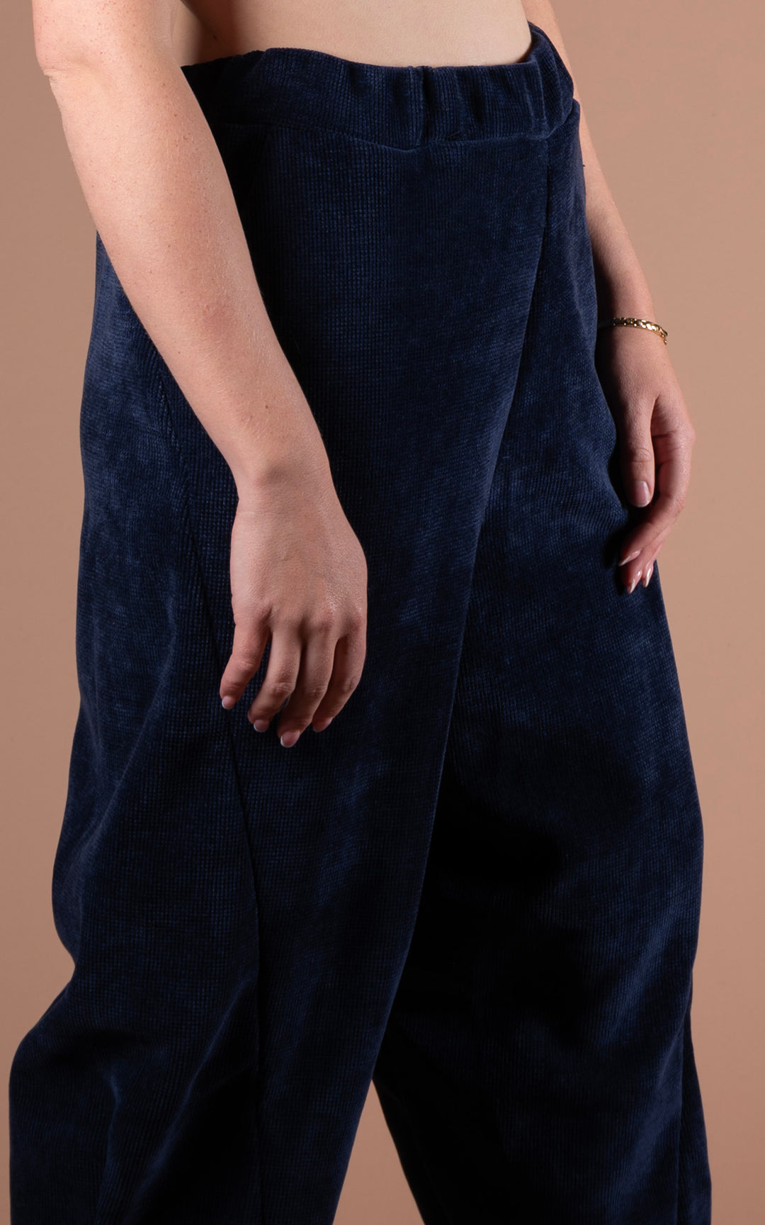 Tyra Chenille Barrel Leg Trouser | Navy