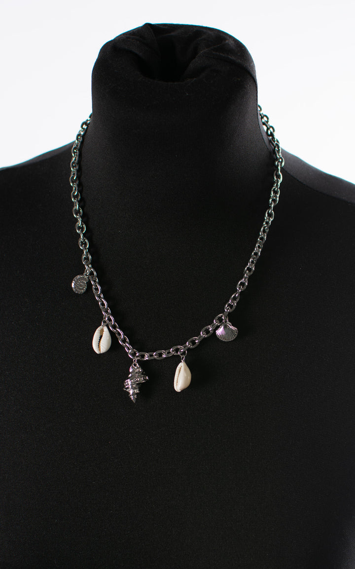 Seashell | Necklace | Silver
