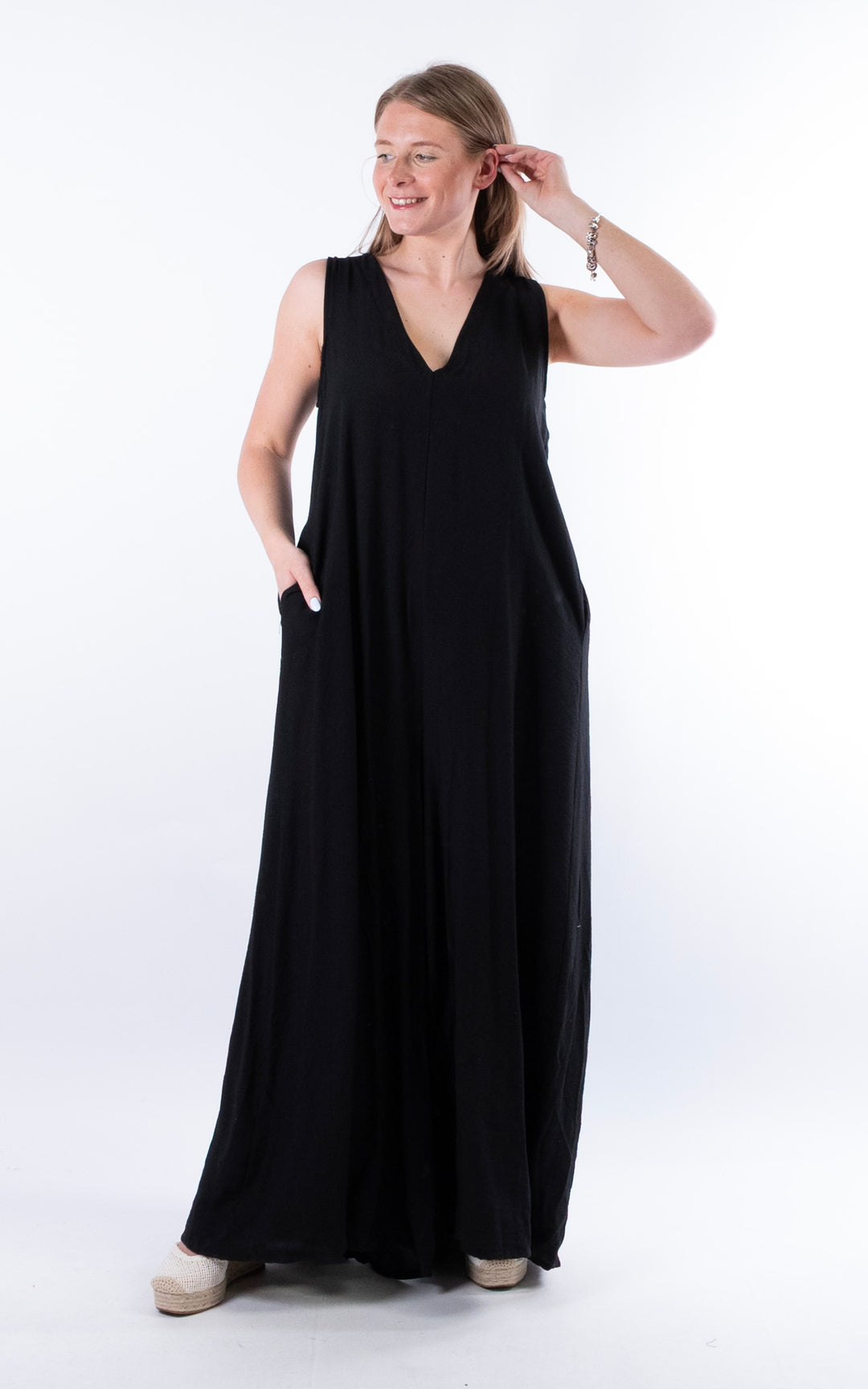 Ursula V-Neck Jumpsuit | Black