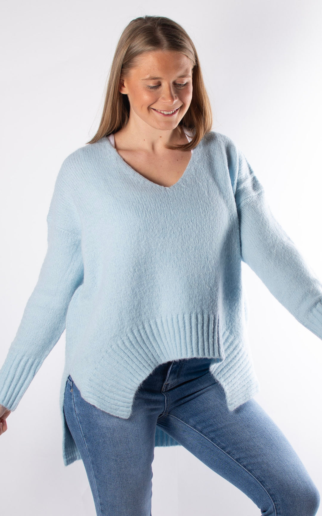 V-neck Jumper | Sky Blue