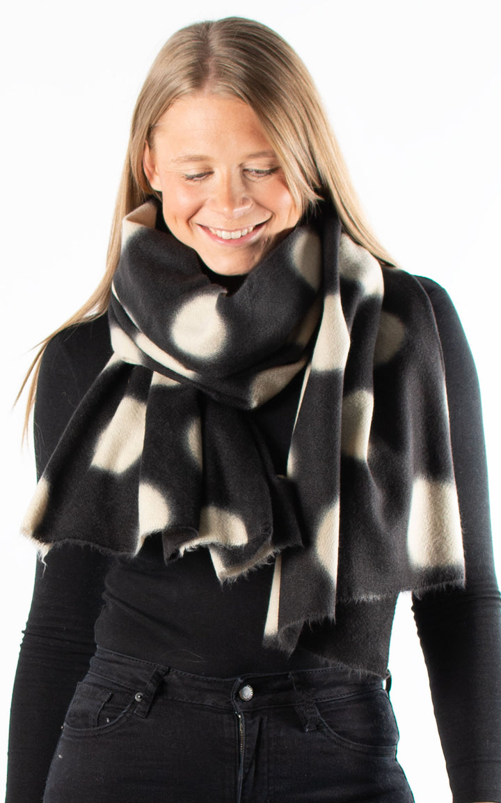 Winter Scarf | Spot | Black