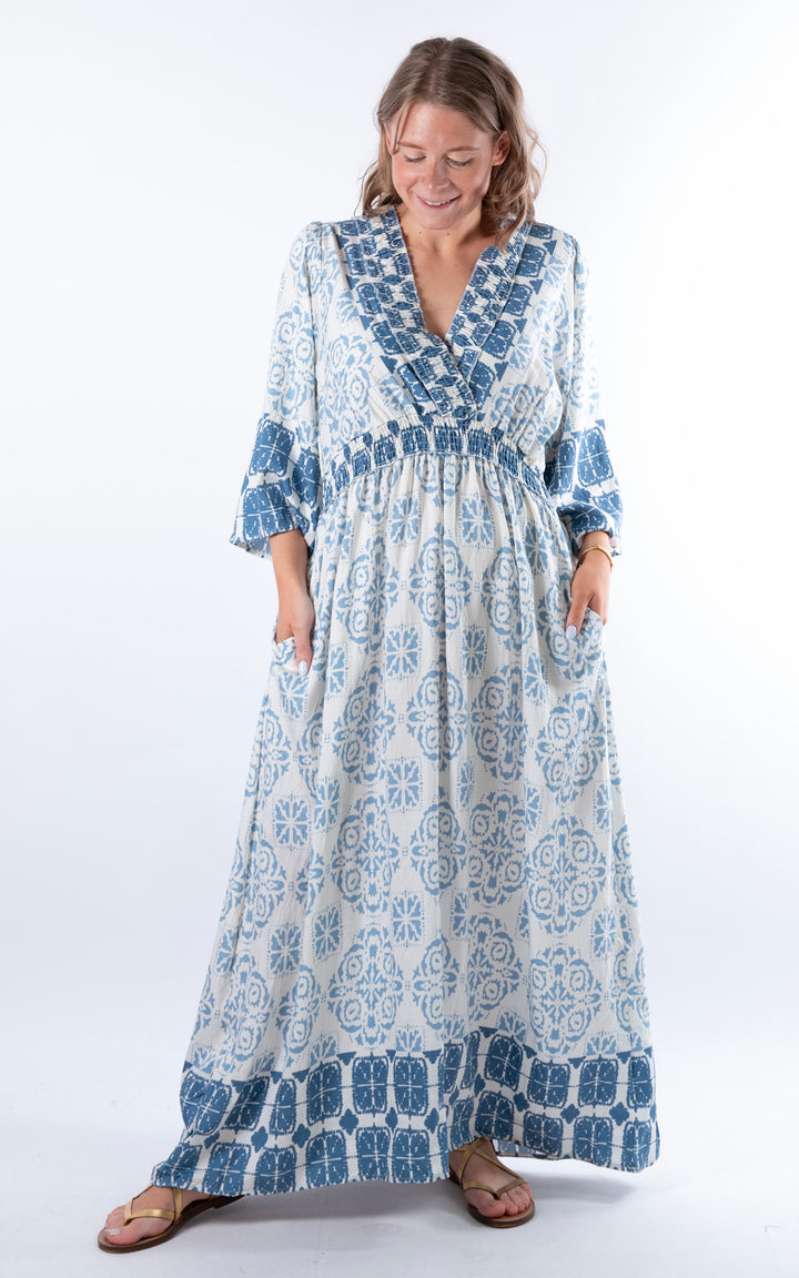 Wisteria V-Neck Dress | Blue